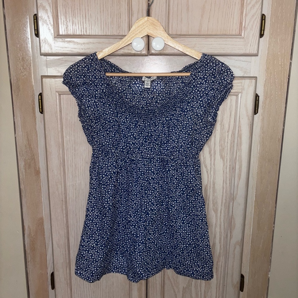 Early 2000s American Eagle Women's Blue Floral Top